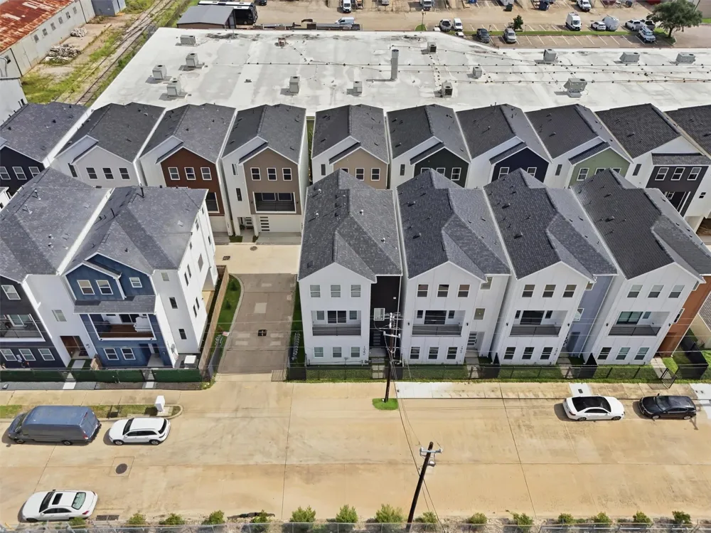 1942 Purswell Road Houston, TX 77055