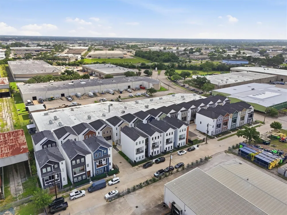 1942 Purswell Road Houston, TX 77055