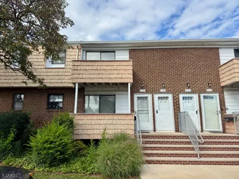 3102 Cromwell Ct