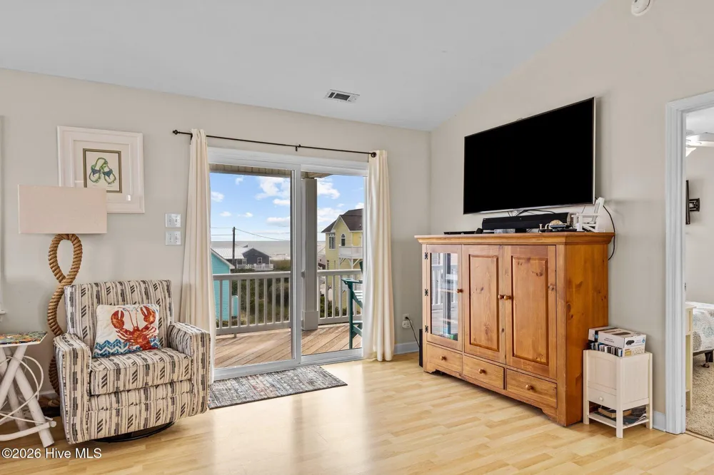 1907 Emerald Drive Emerald Isle, NC 28594