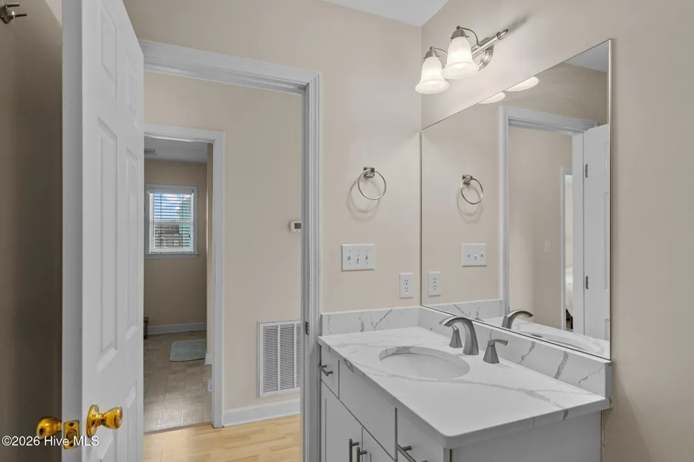 1907 Emerald Drive Emerald Isle, NC 28594