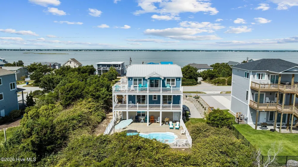 1907 Emerald Drive Emerald Isle, NC 28594