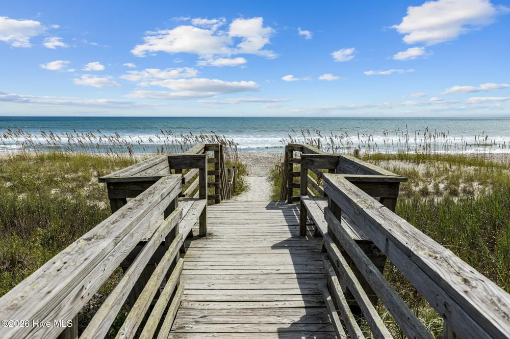 1907 Emerald Drive Emerald Isle, NC 28594