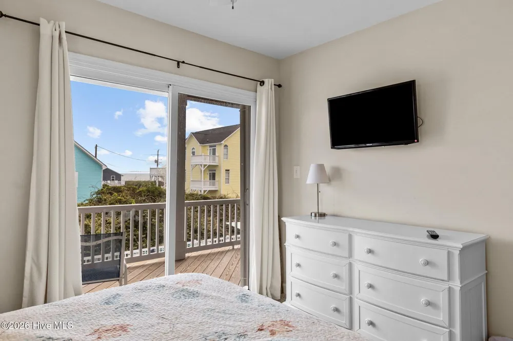 1907 Emerald Drive Emerald Isle, NC 28594