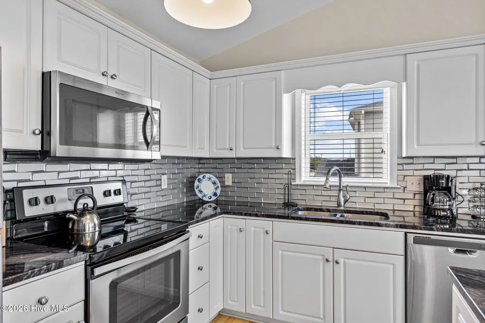 1907 Emerald Drive Emerald Isle, NC 28594