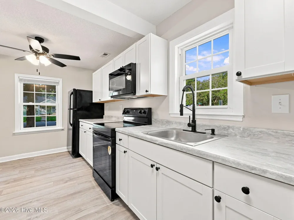 124 Sherwood Road Jacksonville, NC 28540