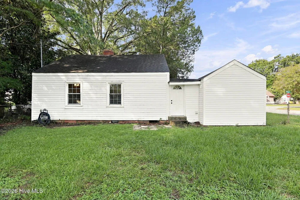 124 Sherwood Road Jacksonville, NC 28540