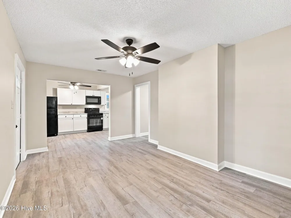 124 Sherwood Road Jacksonville, NC 28540