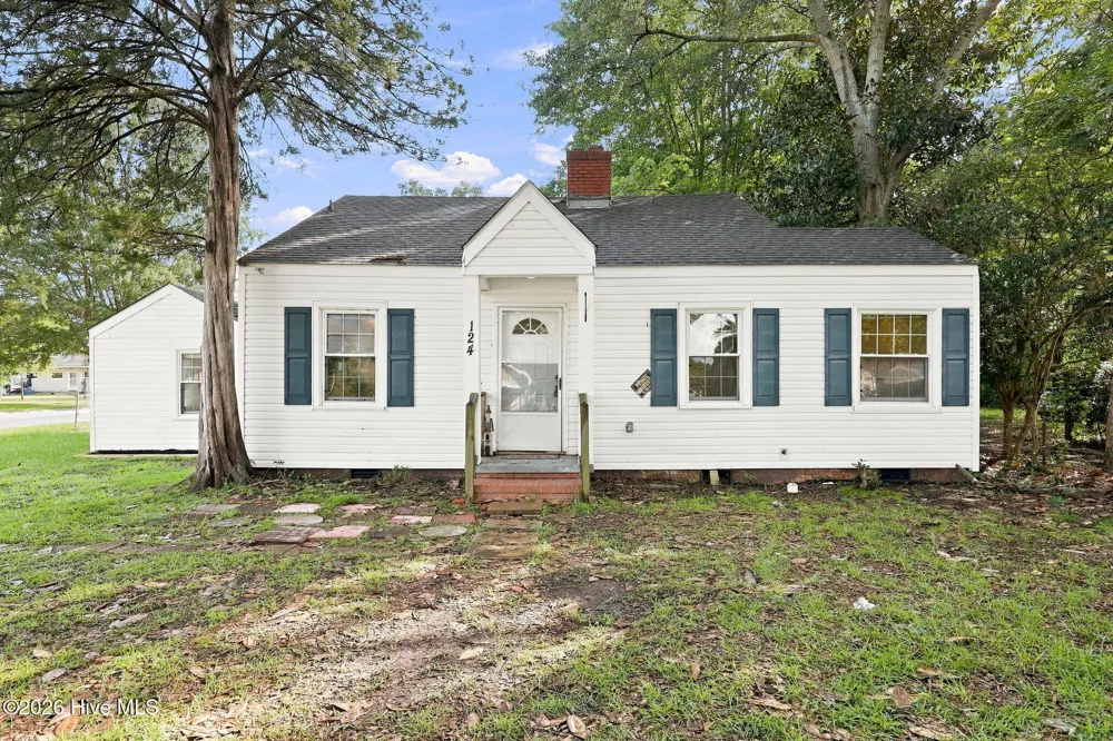 124 Sherwood Road Jacksonville, NC 28540