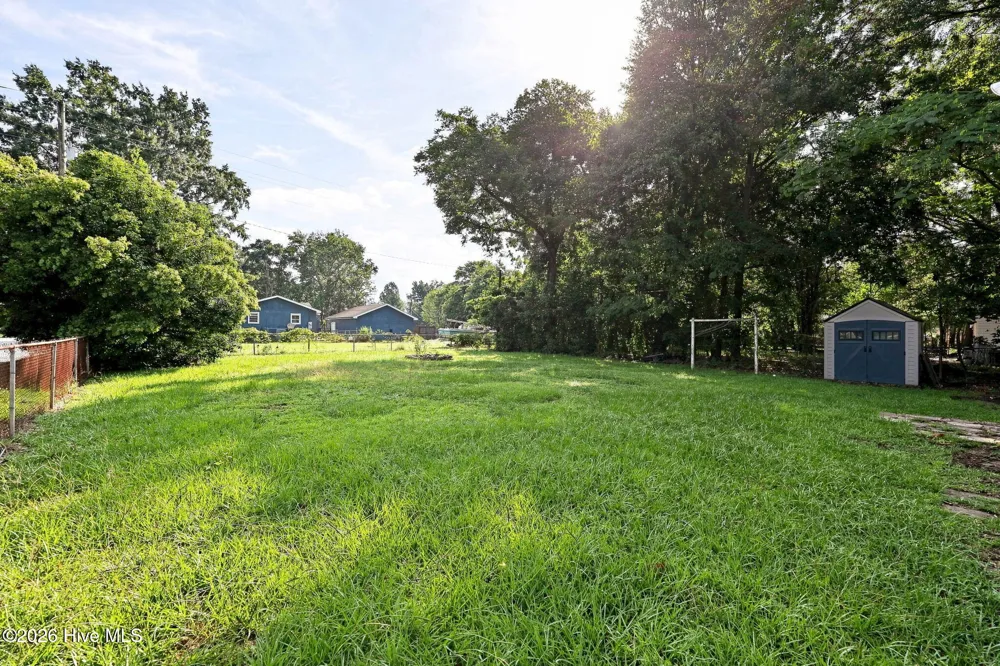 124 Sherwood Road Jacksonville, NC 28540