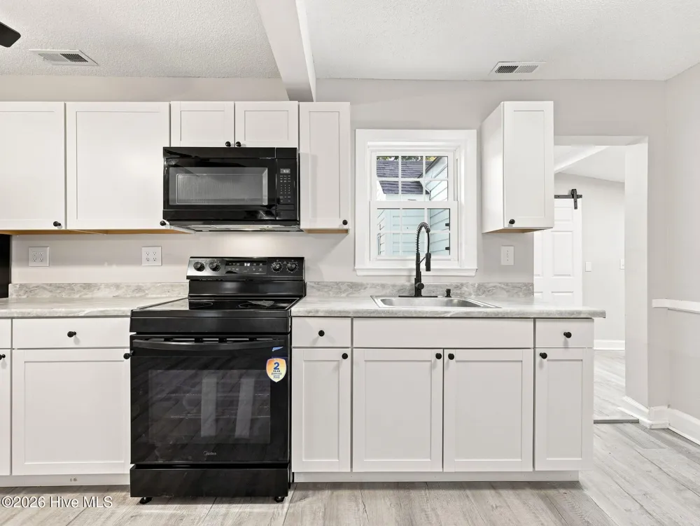 124 Sherwood Road Jacksonville, NC 28540