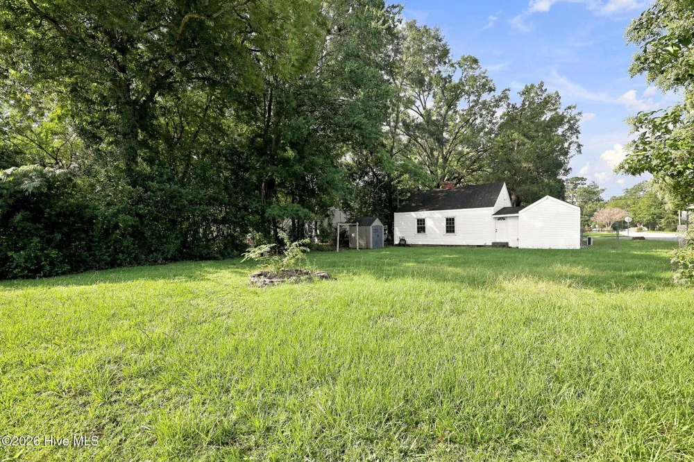 124 Sherwood Road Jacksonville, NC 28540