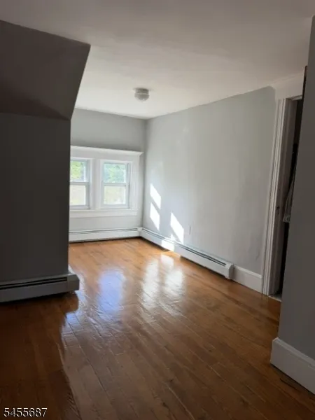1007 W 8Th St Plainfield City, NJ 07063