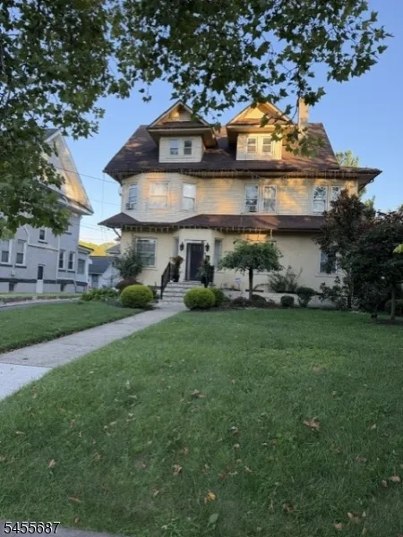 1007 W 8Th St Plainfield City, NJ 07063