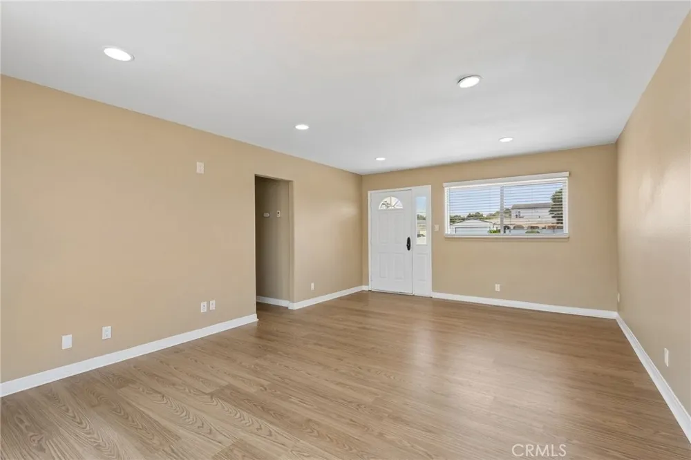 1165 6th Port Hueneme, CA 93041
