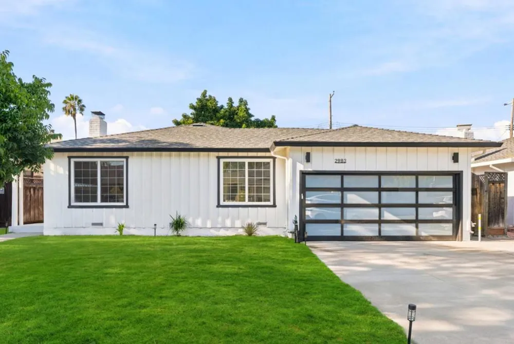 2983 Howell Avenue Santa Clara, CA 95051