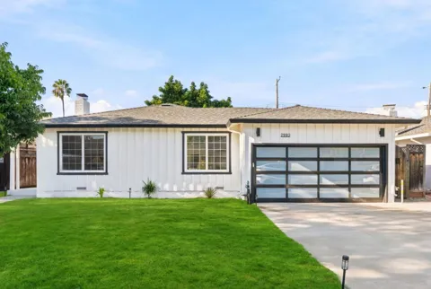 2983 Howell Avenue