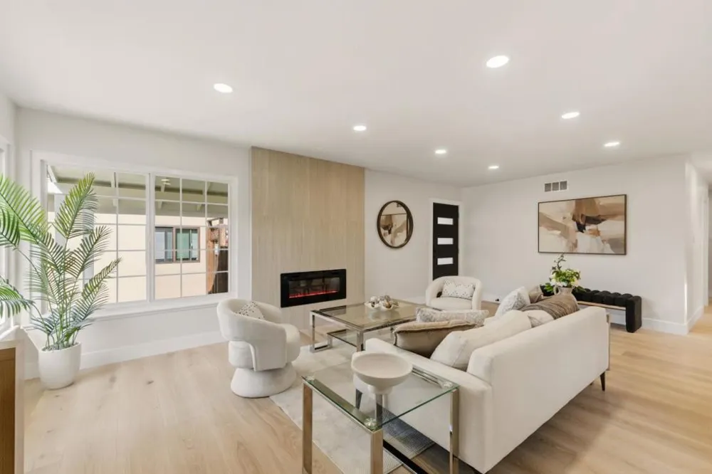 2983 Howell Avenue Santa Clara, CA 95051
