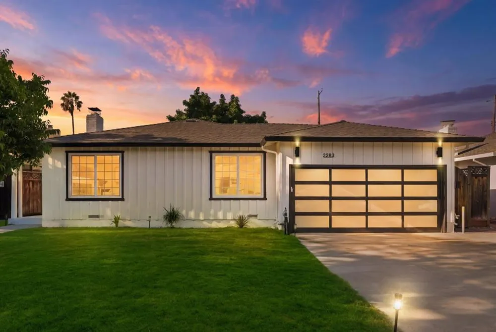 2983 Howell Avenue Santa Clara, CA 95051