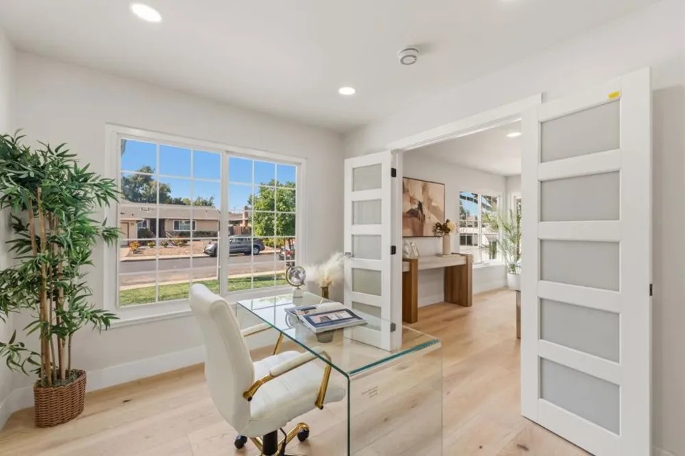 2983 Howell Avenue Santa Clara, CA 95051