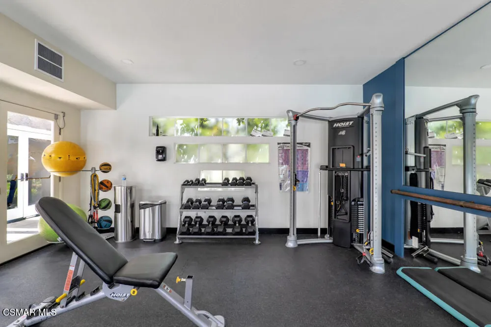 6059 Paseo Encantada Camarillo, CA 93012