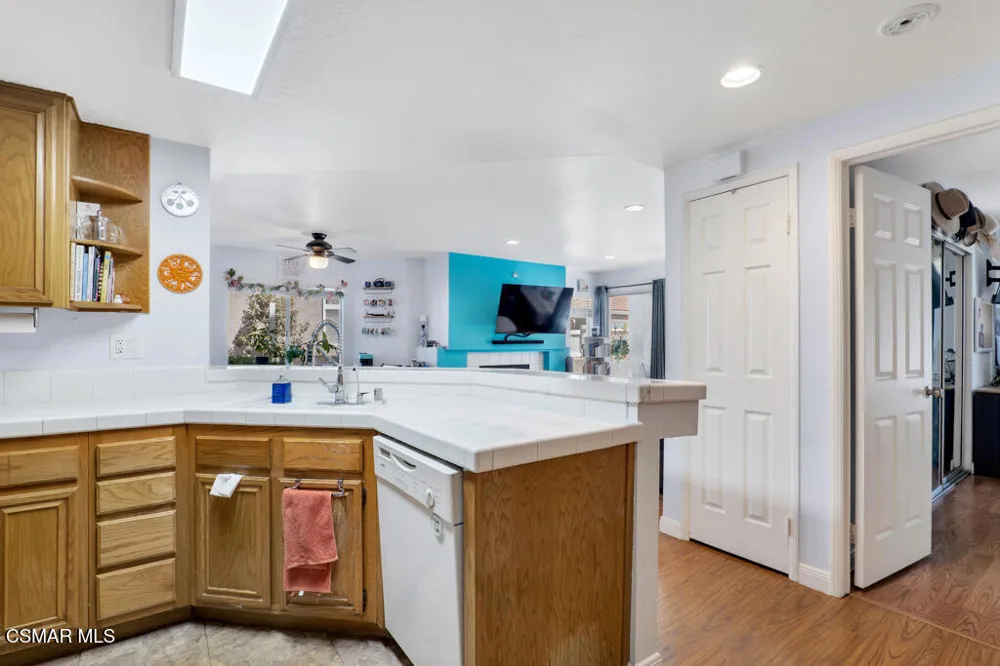 6059 Paseo Encantada Camarillo, CA 93012
