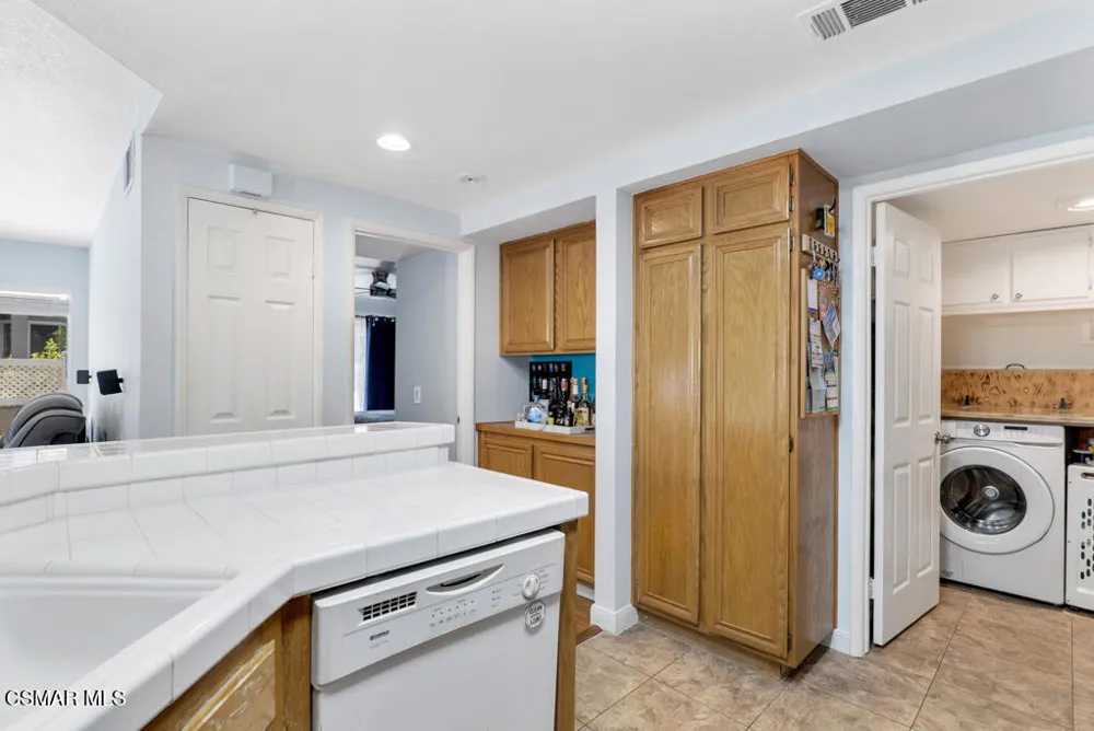 6059 Paseo Encantada Camarillo, CA 93012