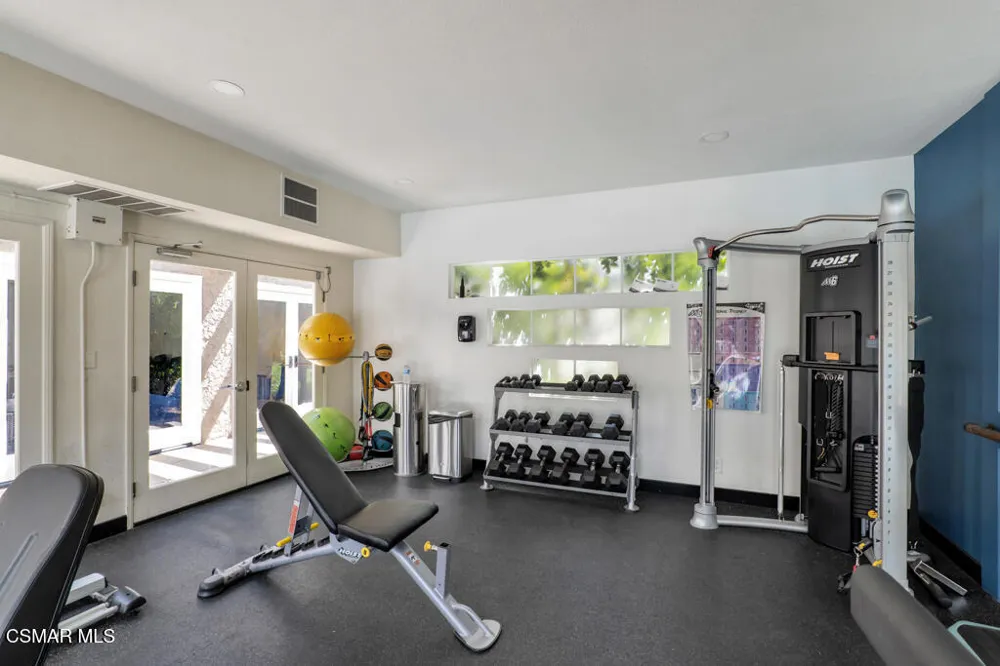 6059 Paseo Encantada Camarillo, CA 93012