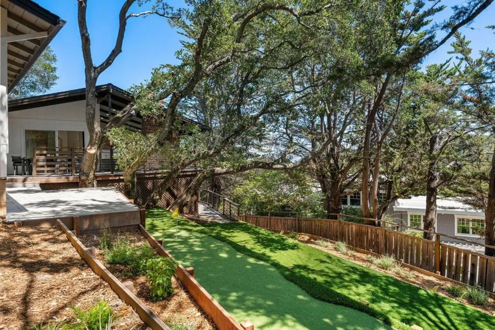 145 Dolton Avenue San Carlos, CA 94070