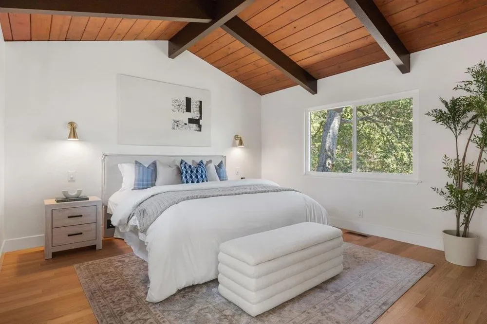 145 Dolton Avenue San Carlos, CA 94070