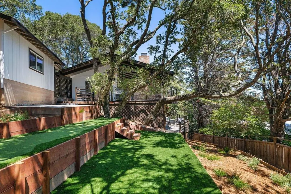 145 Dolton Avenue San Carlos, CA 94070