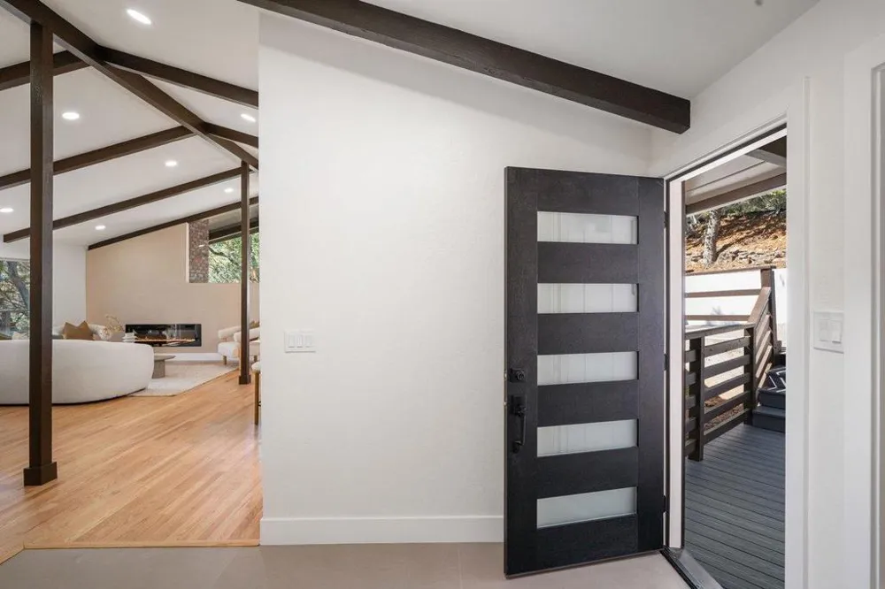 145 Dolton Avenue San Carlos, CA 94070
