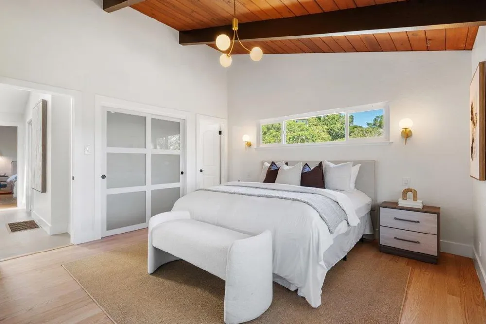 145 Dolton Avenue San Carlos, CA 94070