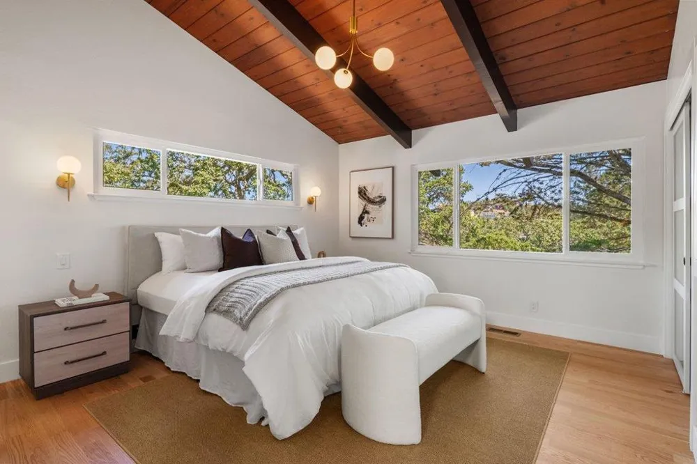 145 Dolton Avenue San Carlos, CA 94070