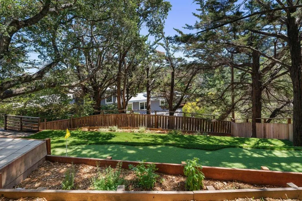 145 Dolton Avenue San Carlos, CA 94070