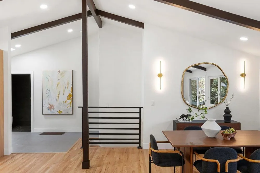 145 Dolton Avenue San Carlos, CA 94070