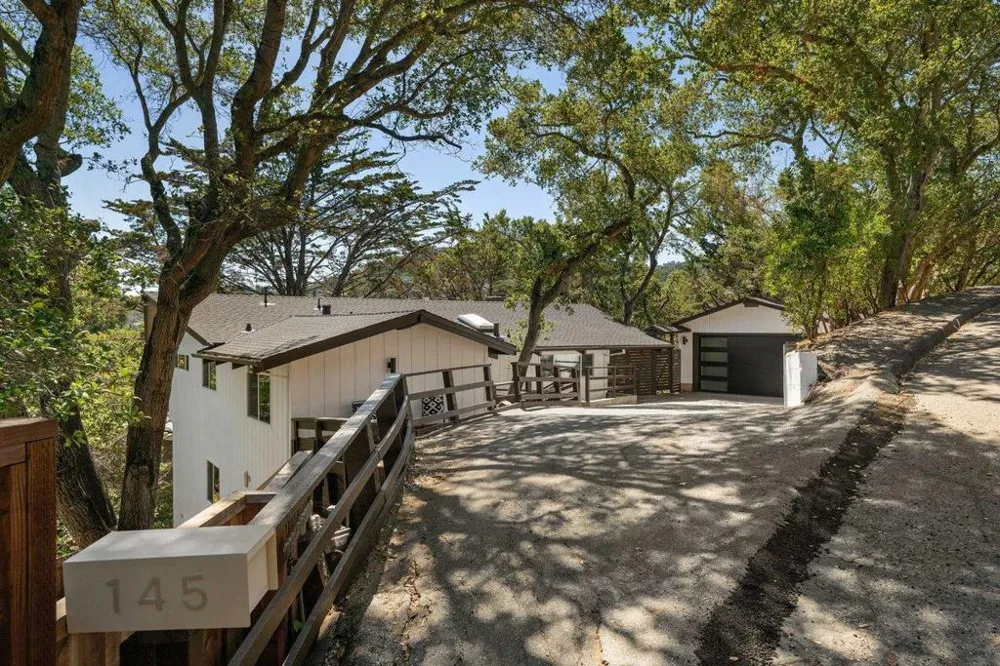 145 Dolton Avenue San Carlos, CA 94070
