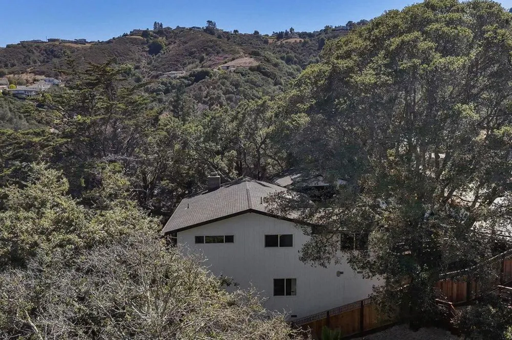 145 Dolton Avenue San Carlos, CA 94070