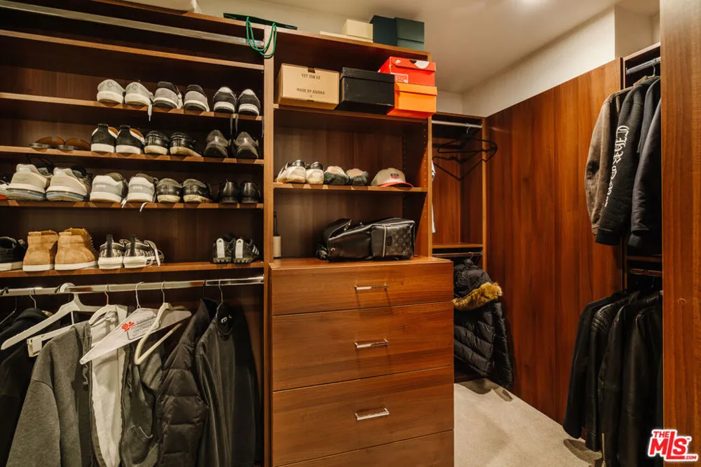 3423 Scadlock Lane Sherman Oaks, CA 91403