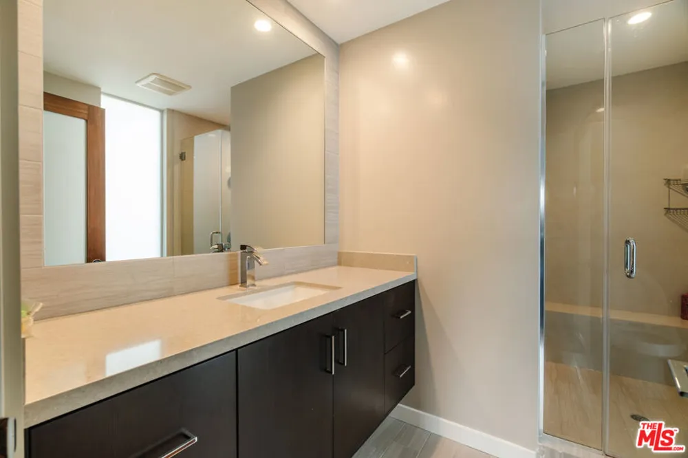 3423 Scadlock Lane Sherman Oaks, CA 91403