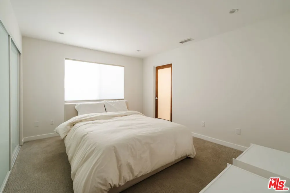 3423 Scadlock Lane Sherman Oaks, CA 91403