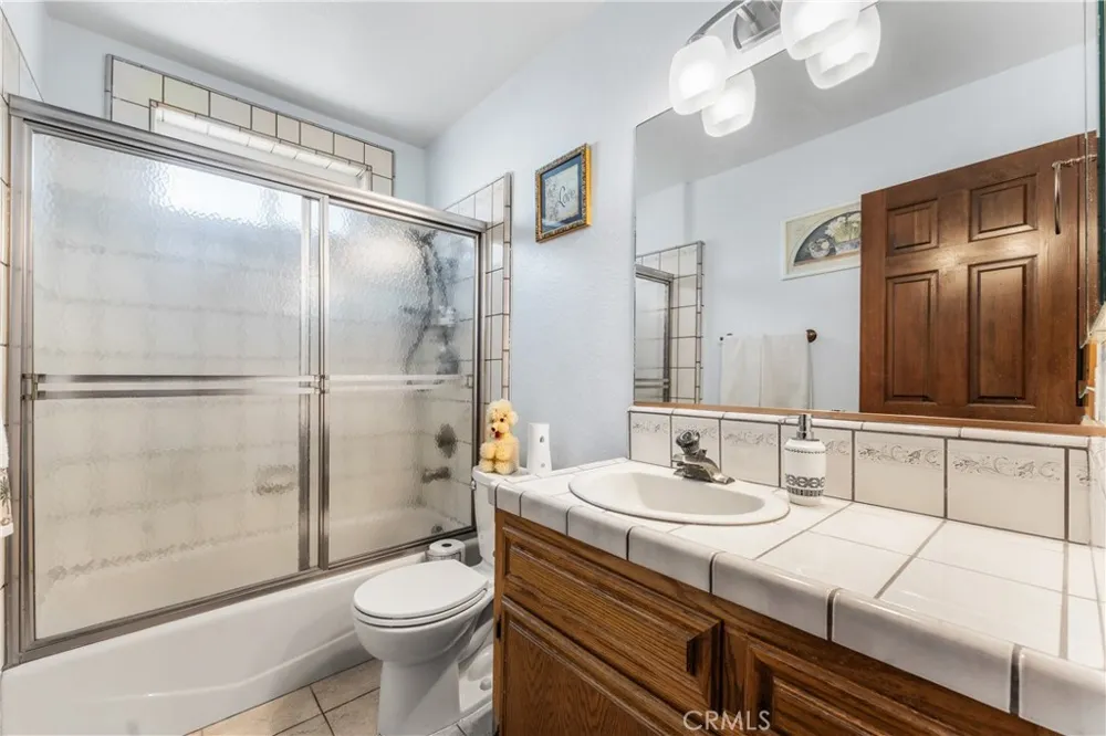 14733 Deer Bank Road Lake Hughes, CA 93532