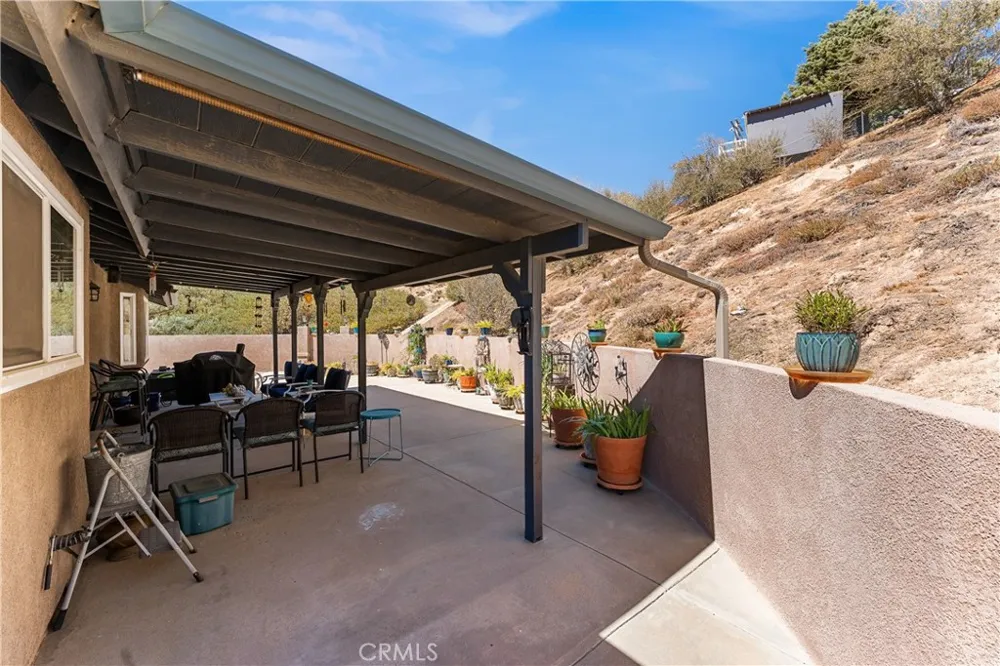 14733 Deer Bank Road Lake Hughes, CA 93532