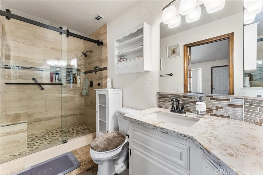 14733 Deer Bank Road Lake Hughes, CA 93532