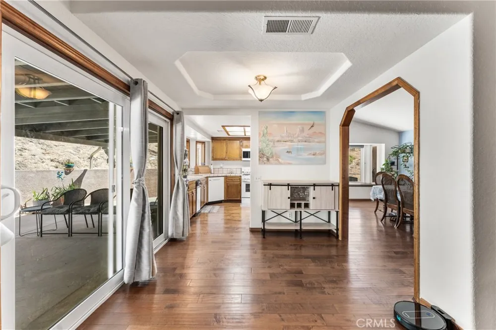 14733 Deer Bank Road Lake Hughes, CA 93532