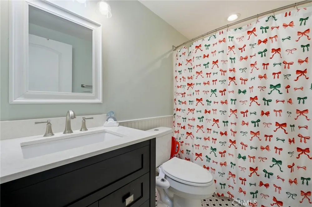 255 S Vista Del Monte Anaheim, CA 92807