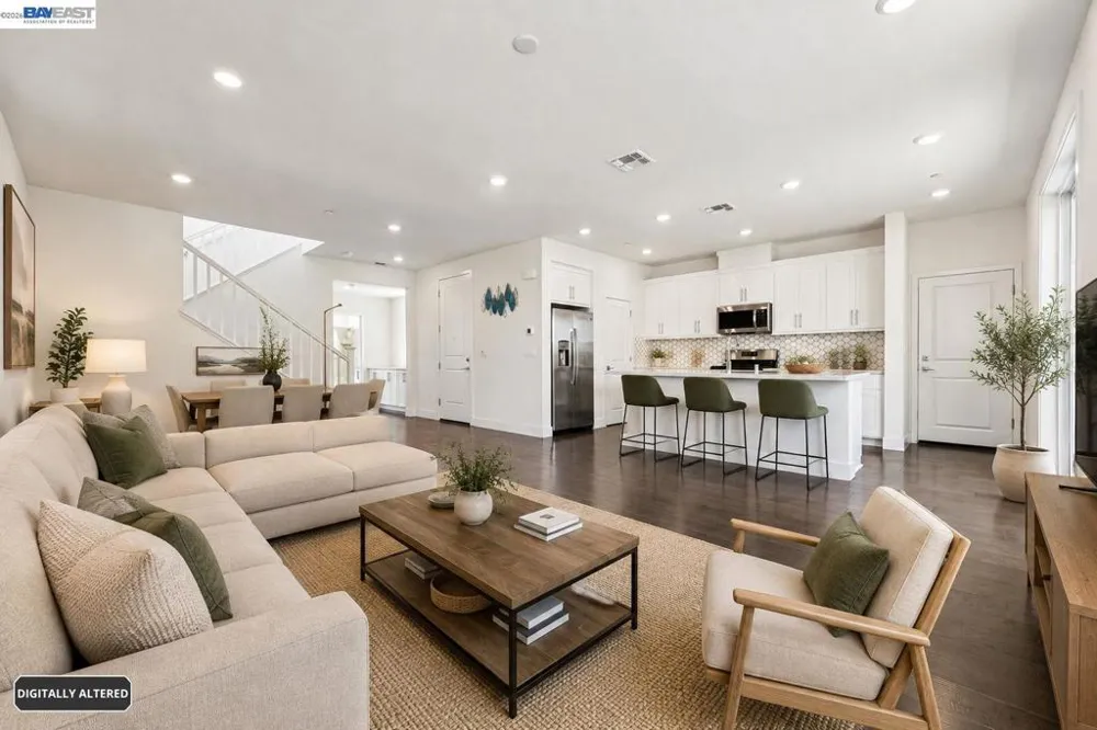 2107 Daimler St Lathrop, CA 95330