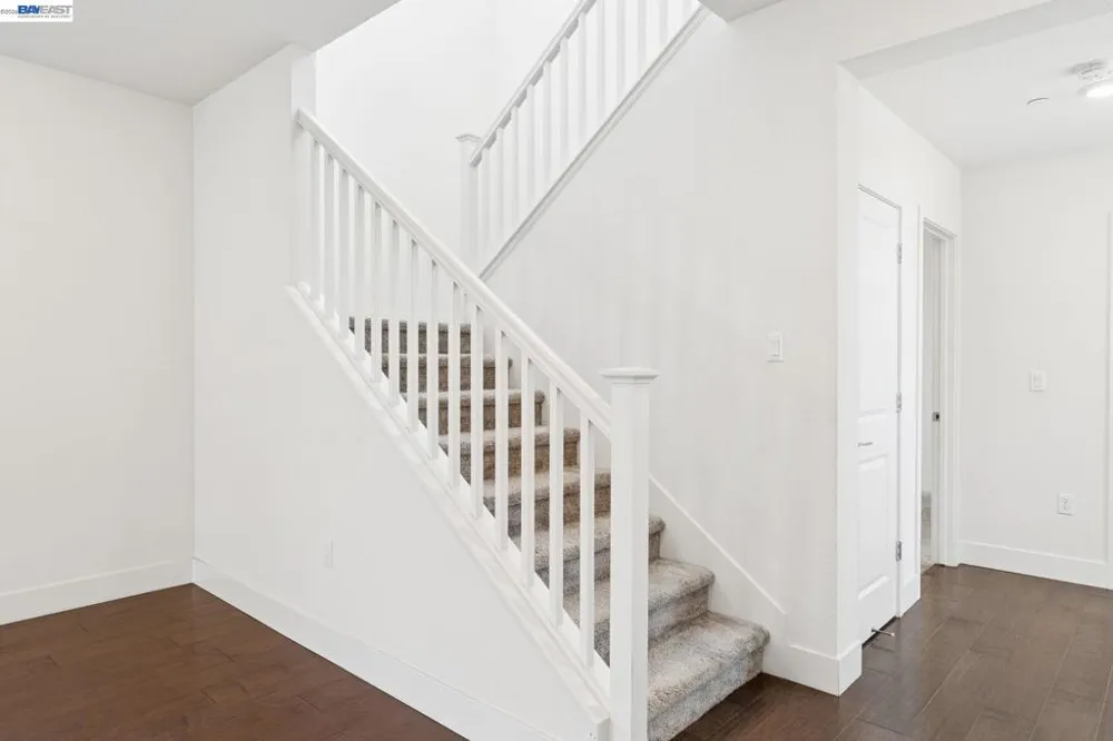 2107 Daimler St Lathrop, CA 95330