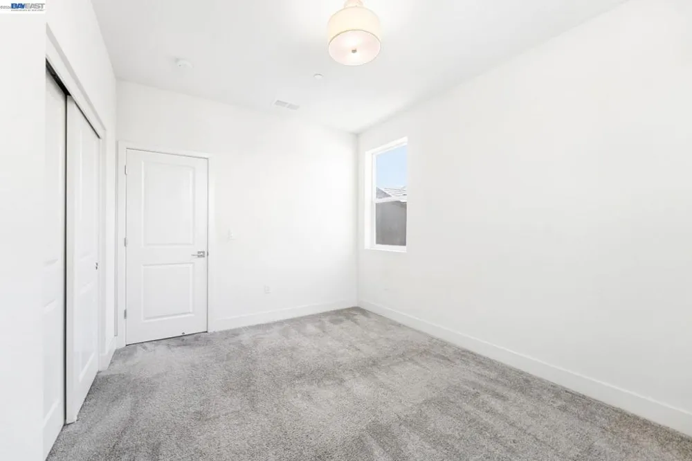 2107 Daimler St Lathrop, CA 95330
