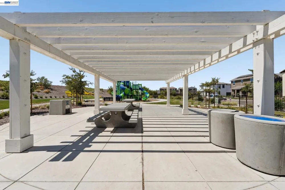 2107 Daimler St Lathrop, CA 95330